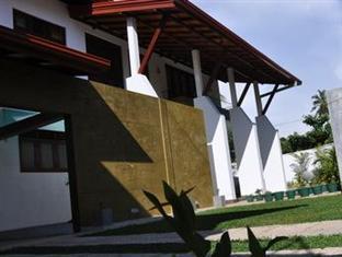 Nimsha Villa Hikkaduwa Exterior photo